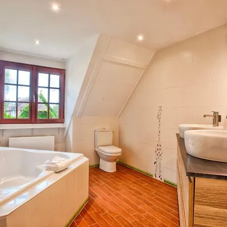 Paseo - 11 Bedrooms - Large Heated Swimming Pool - Near Deauville Villa *