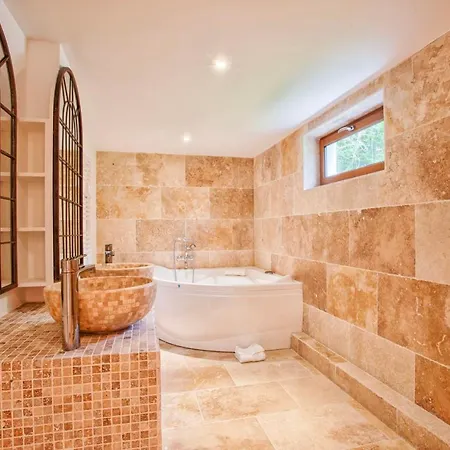 Paseo - 11 Bedrooms - Large Heated Swimming Pool - Near Deauville Bonneville-sur-Touques
