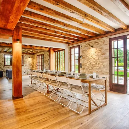 Paseo - 11 Bedrooms - Large Heated Swimming Pool - Near Deauville Villa Bonneville-sur-Touques