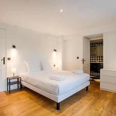 Paseo - 11 Bedrooms - Large Heated Swimming Pool - Near Deauville Bonneville-sur-Touques